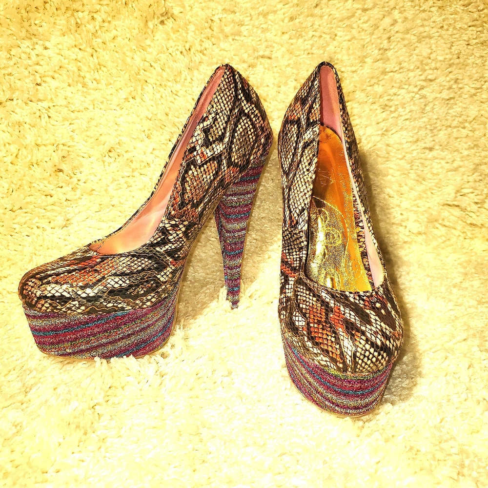 Mona Mia Collezion Leopard Stiletto heels sz 7 1/2